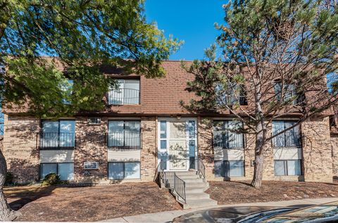 Tiny photo for 190 S Waters Edge Drive #302, Glendale Heights, IL 60139 (MLS # 12518831)