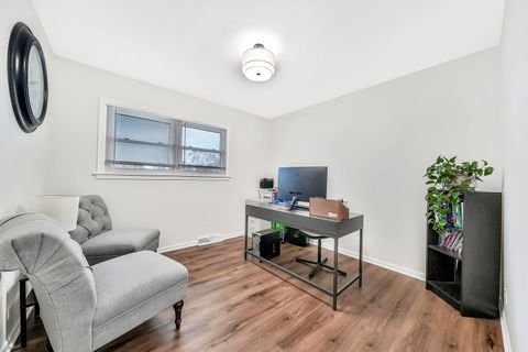 Tiny photo for 15923 Woodlawn East Avenue, South Holland, IL 60473 (MLS # 12533202)