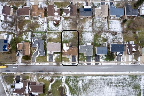 Tiny photo for 15923 Woodlawn East Avenue, South Holland, IL 60473 (MLS # 12533202)