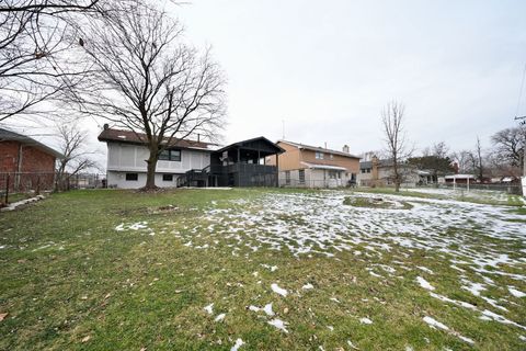 Tiny photo for 15923 Woodlawn East Avenue, South Holland, IL 60473 (MLS # 12533202)