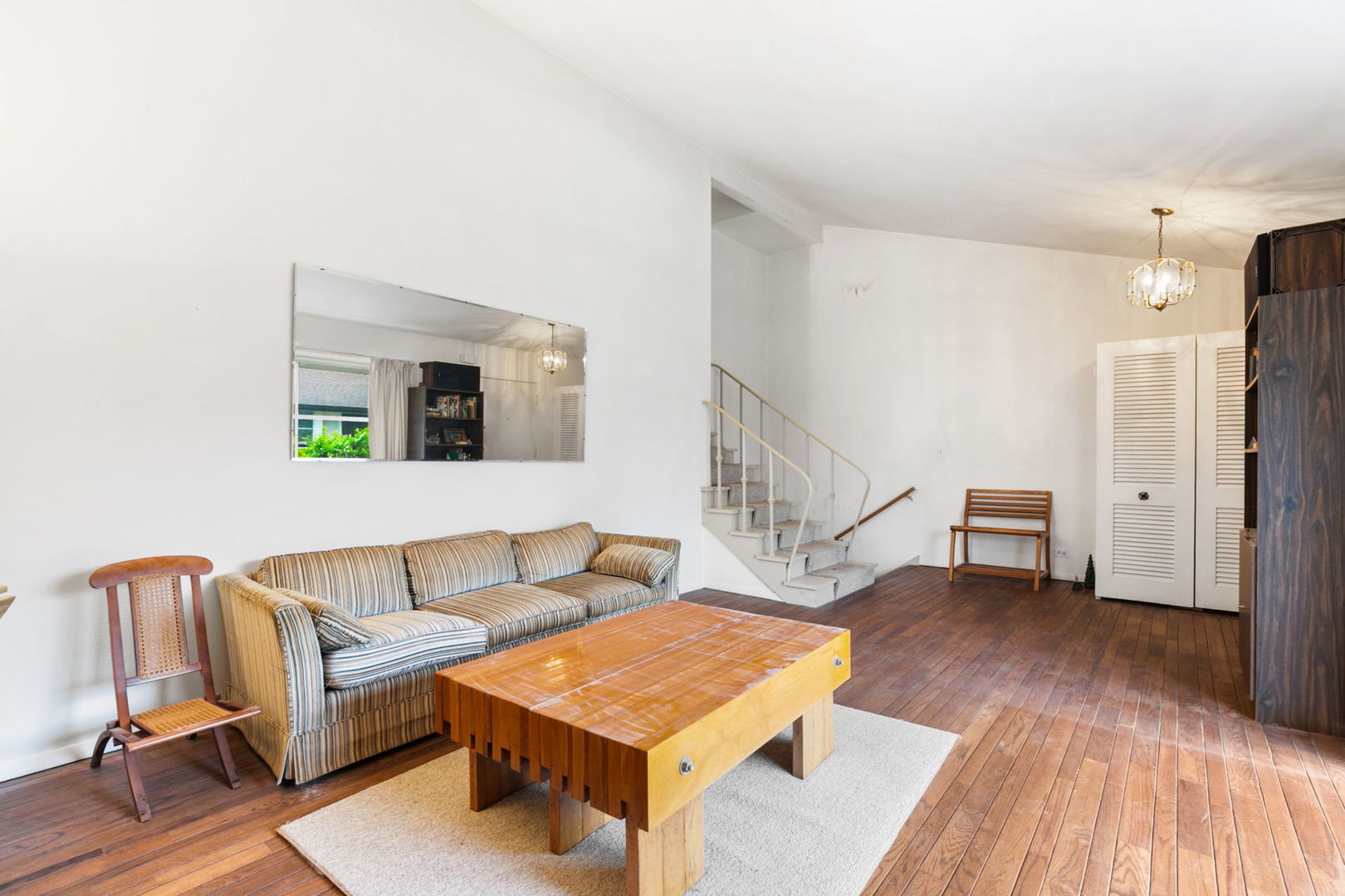 283 Crestwood Vlg