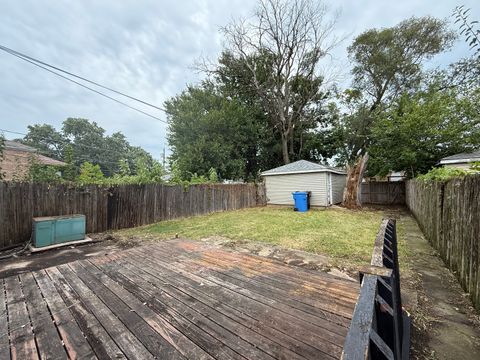 Tiny photo for 9761 S Ingleside Avenue, Chicago, IL 60628 (MLS # 12471913)