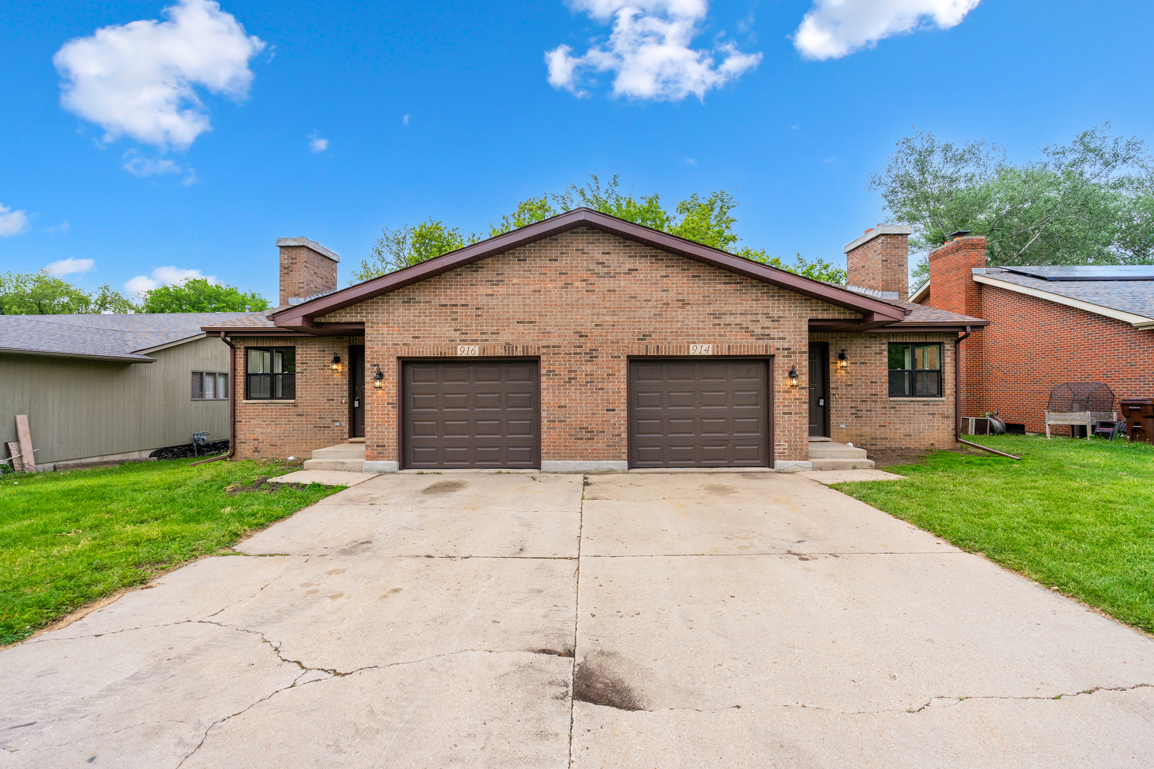 914 Pleasant Street