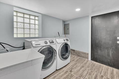 Tiny photo for 7527 S Chappel Avenue, Chicago, IL 60649 (MLS # 12714371)