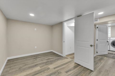 Tiny photo for 7527 S Chappel Avenue, Chicago, IL 60649 (MLS # 12714371)