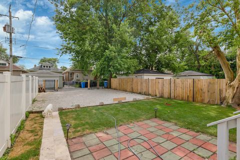 Tiny photo for 7527 S Chappel Avenue, Chicago, IL 60649 (MLS # 12714371)
