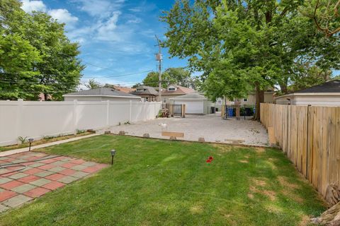 Tiny photo for 7527 S Chappel Avenue, Chicago, IL 60649 (MLS # 12714371)