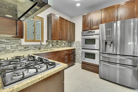 Tiny photo for 7527 S Chappel Avenue, Chicago, IL 60649 (MLS # 12714371)
