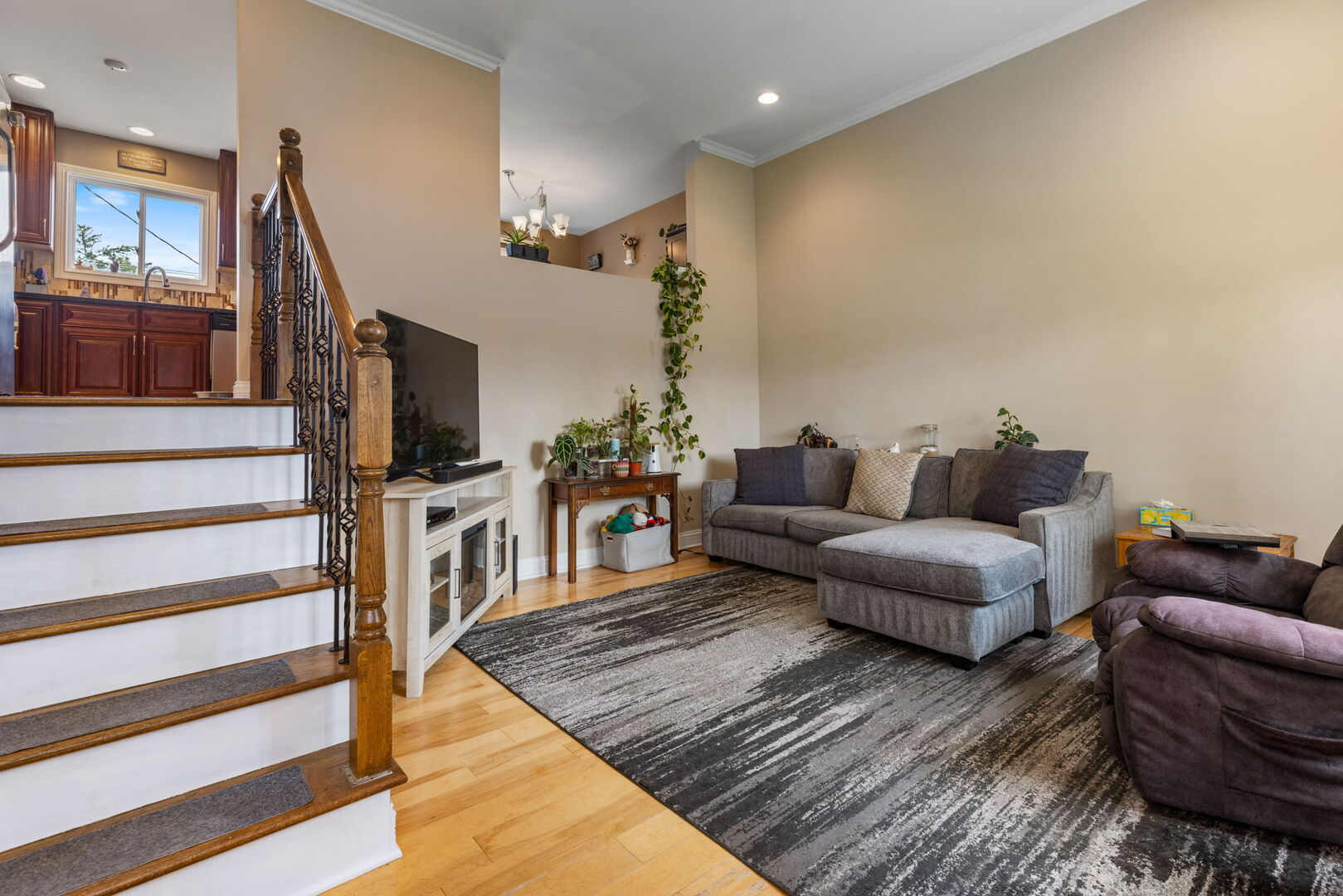 20 W Fullerton Avenue