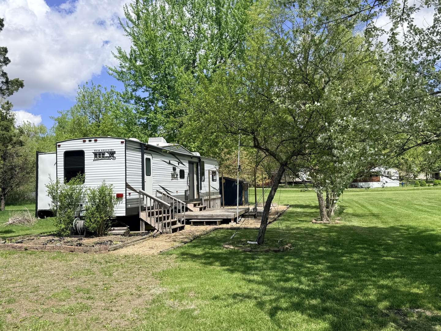 28-60 Woodhaven Lakes