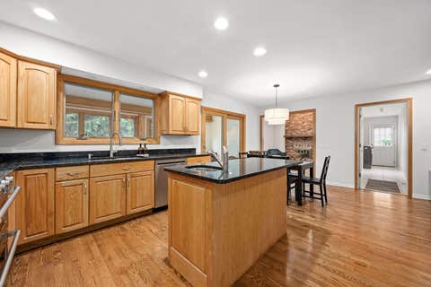 Tiny photo for 2311 Pepper Tree Court, Lisle, IL 60532 (MLS # 12693210)