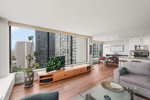 Tiny photo for 5455 N Sheridan Road #2602, Chicago, IL 60640 (MLS # 12684644)