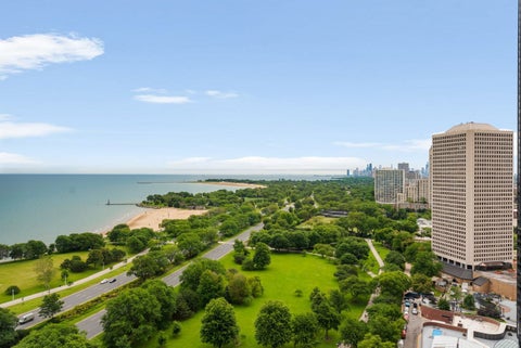 Tiny photo for 5455 N Sheridan Road #2602, Chicago, IL 60640 (MLS # 12684644)