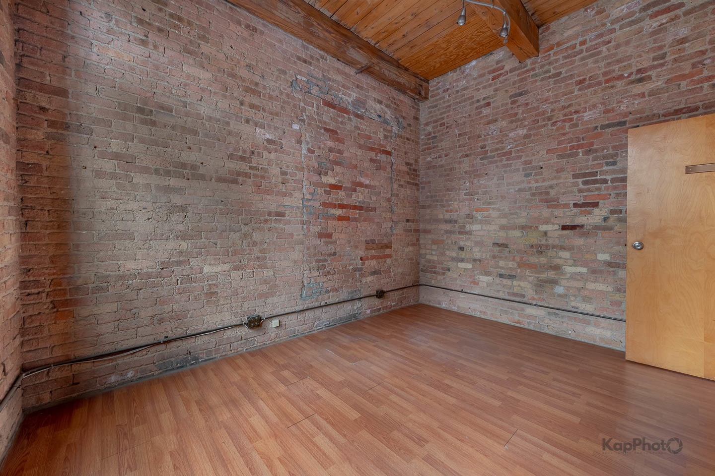 921 W Van Buren Street 210