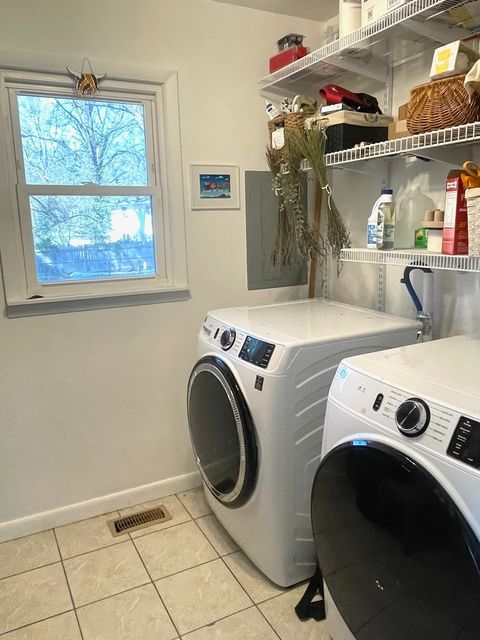 Tiny photo for 504 N Billy Bryan Street, Carbondale, IL 62901 (MLS # 12586291)