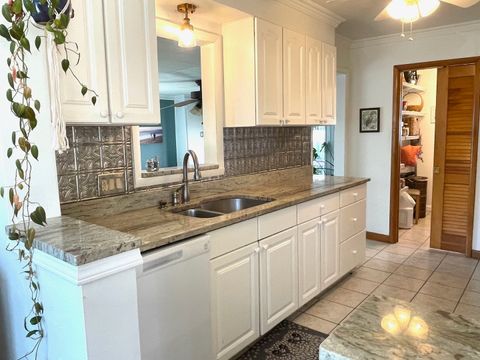 Tiny photo for 504 N Billy Bryan Street, Carbondale, IL 62901 (MLS # 12586291)