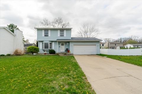 Photo of 12 Spiria Court, Bloomington, IL 61701 (MLS # 12620473)