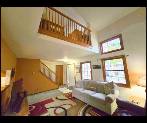 Tiny photo for 4336 W Emerald Way Street, Alsip, IL 60803 (MLS # 12497428)