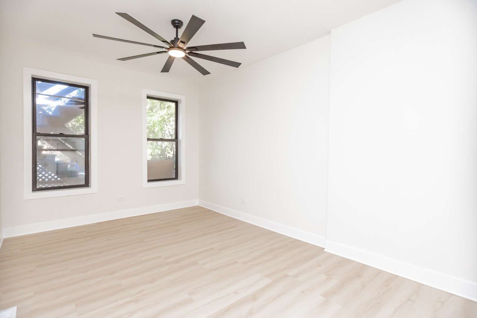 1322 W Ohio Street 1R