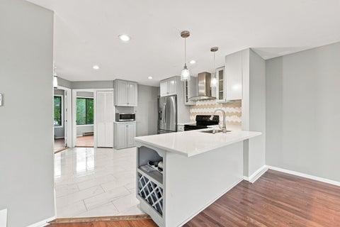 Tiny photo for 700 N Briar Hill Lane #5, Addison, IL 60101 (MLS # 12738806)
