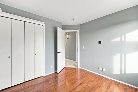 Tiny photo for 700 N Briar Hill Lane #5, Addison, IL 60101 (MLS # 12738806)