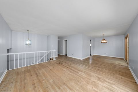 Tiny photo for 1144 Valley Stream Drive, Wheeling, IL 60090 (MLS # 12445977)