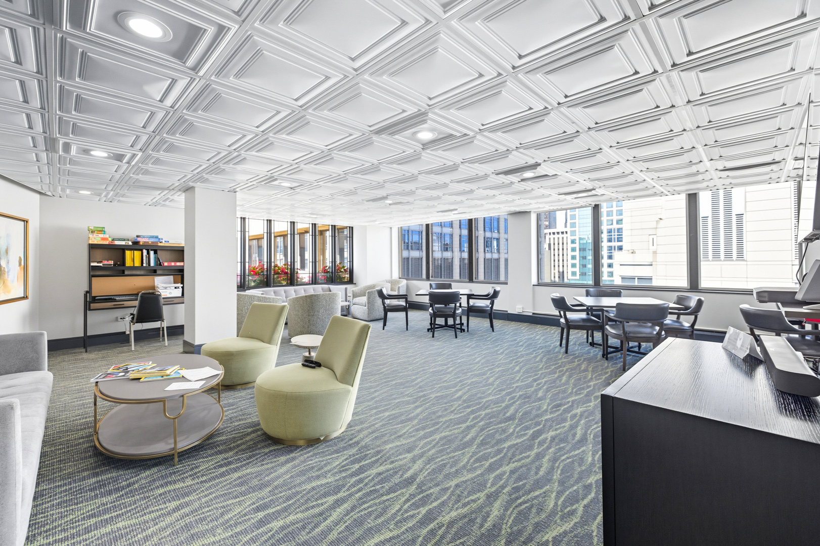 233 E Erie Street 1708