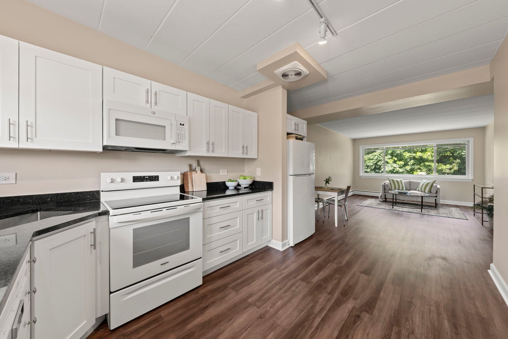 1307 College Avenue 207