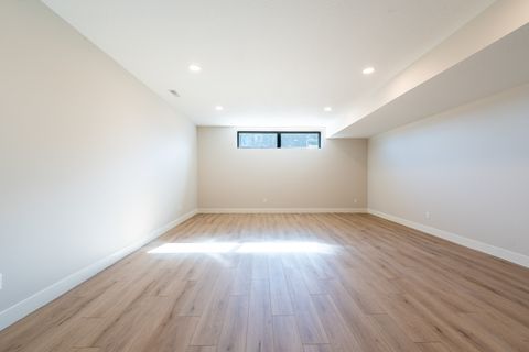 Tiny photo for 5127 Oak Ridge Court, Bettendorf, IA 52722 (MLS # QC4263578)