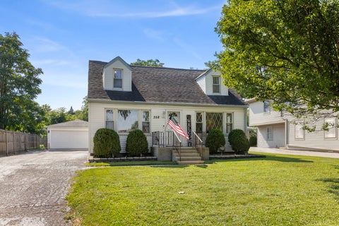 Photo of 358 N FAIRFIELD Avenue, Lombard, IL 60148 (MLS # 12696638)