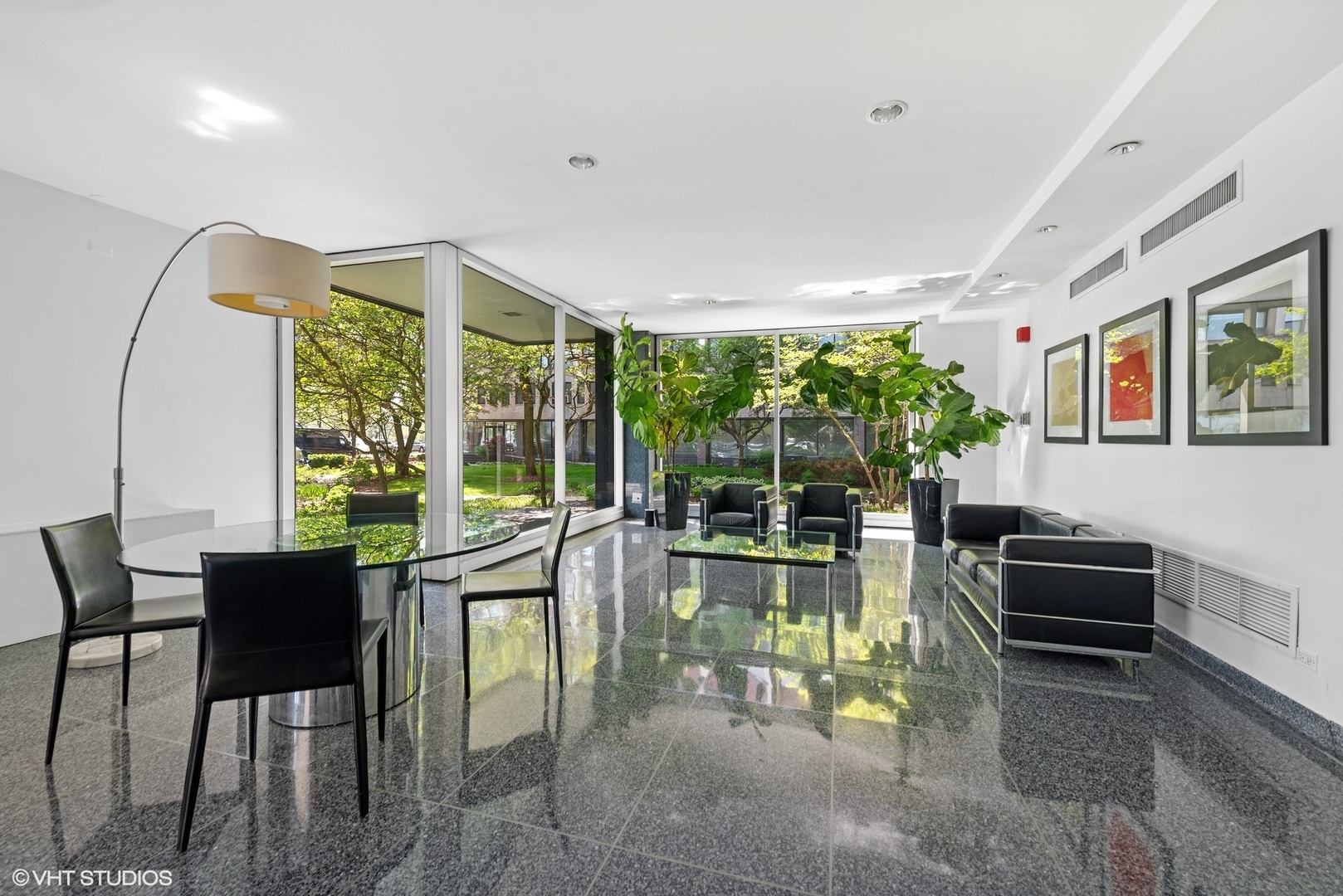 3430 N Lake Shore Drive 18M