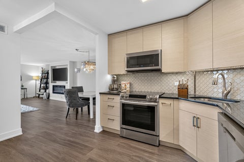 Tiny photo for 6033 N Sheridan Road #28D, Chicago, IL 60660 (MLS # 12678584)