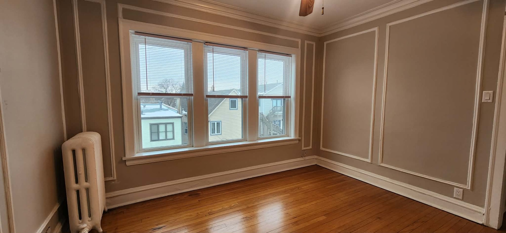 1921 W Berteau Avenue 3D