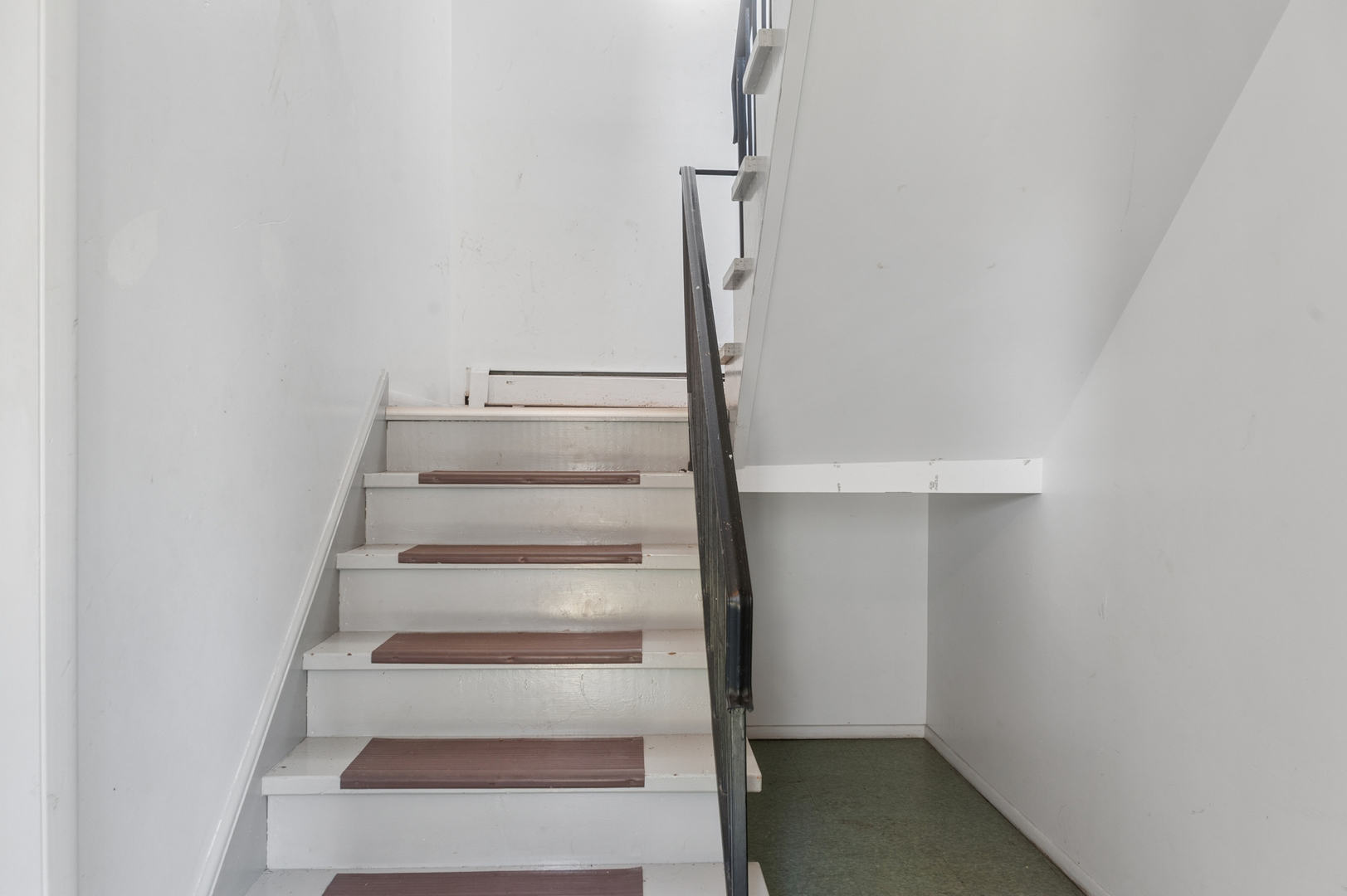 3488 Salem walk