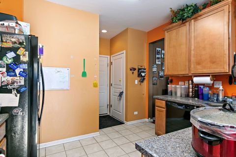 Tiny photo for 1563 Yellowstone Drive, Streamwood, IL 60107 (MLS # 12574394)