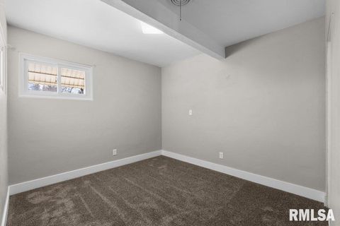 Tiny photo for 3139 W 1ST Street, Davenport, IA 52804 (MLS # QC4270090)