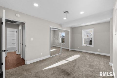 Tiny photo for 3139 W 1ST Street, Davenport, IA 52804 (MLS # QC4270090)