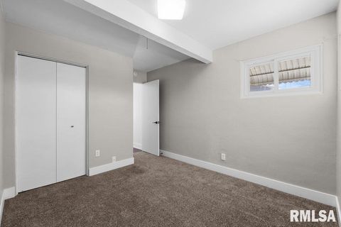 Tiny photo for 3139 W 1ST Street, Davenport, IA 52804 (MLS # QC4270090)