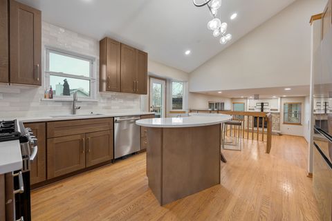 Tiny photo for 45 Brookshire Court, Aurora, IL 60502 (MLS # 12566977)