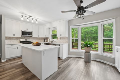 Tiny photo for 3202 Springbrook Road, Crystal Lake, IL 60012 (MLS # 12668527)