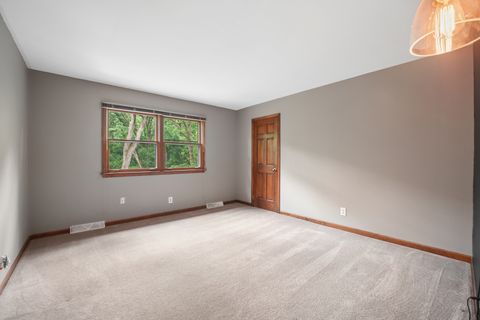 Tiny photo for 3202 Springbrook Road, Crystal Lake, IL 60012 (MLS # 12668527)