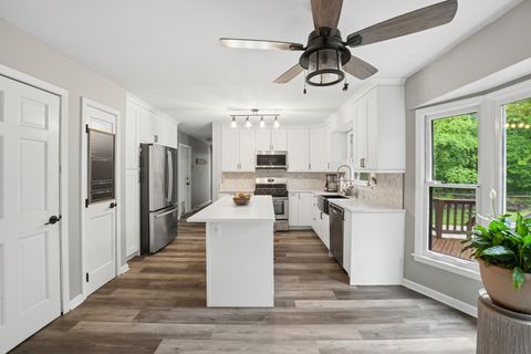 Tiny photo for 3202 Springbrook Road, Crystal Lake, IL 60012 (MLS # 12668527)