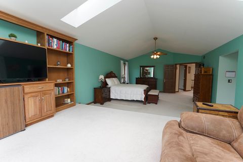 Tiny photo for 520 Schauer Lane, Rockford, IL 61107 (MLS # 12700387)