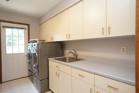Tiny photo for 520 Schauer Lane, Rockford, IL 61107 (MLS # 12700387)