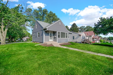 Tiny photo for 702 N Independence Avenue, Rockford, IL 61101 (MLS # 12720425)