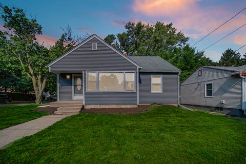 Tiny photo for 702 N Independence Avenue, Rockford, IL 61101 (MLS # 12720425)