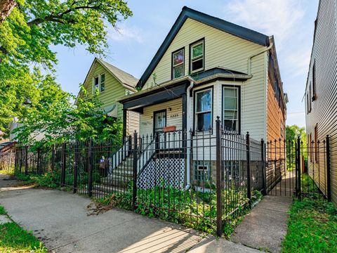 Tiny photo for 5225 S Wood Street, Chicago, IL 60609 (MLS # 12591632)