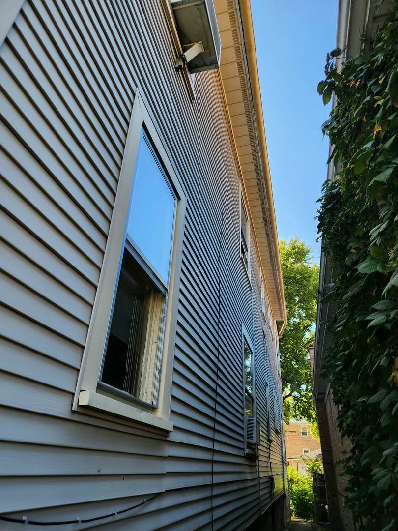 2622 S 60th Court