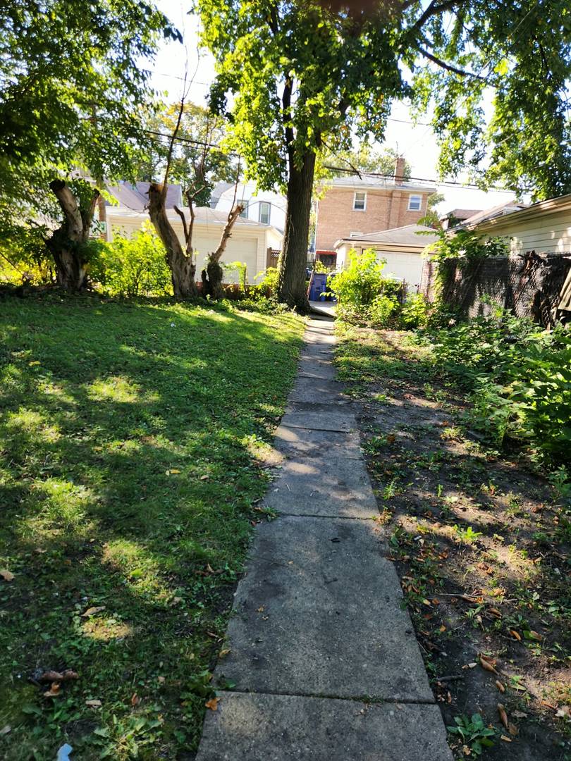 2622 S 60th Court