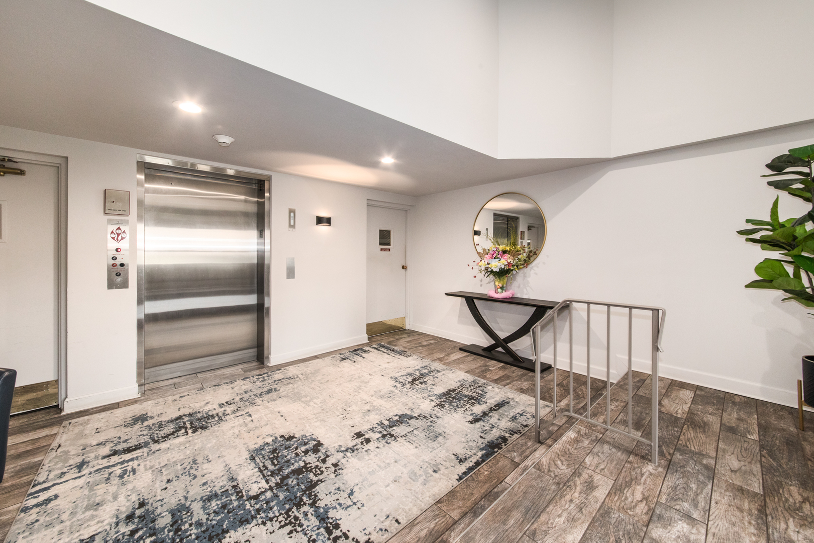 125 Boardwalk Place 101
